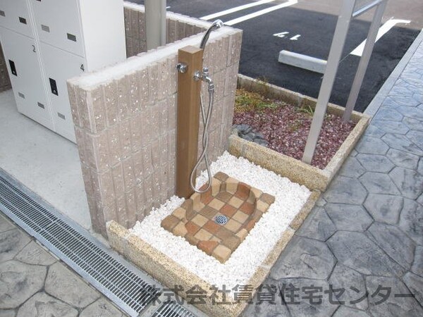 建物設備(ペット足洗い場)