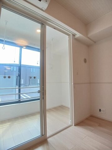 物件内観写真21　(サンルーム)