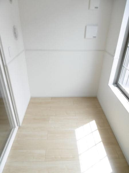 物件内観写真17　(サンルーム)