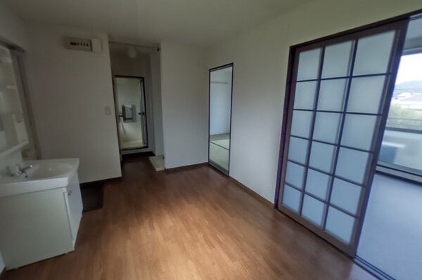 居室(同仕様)