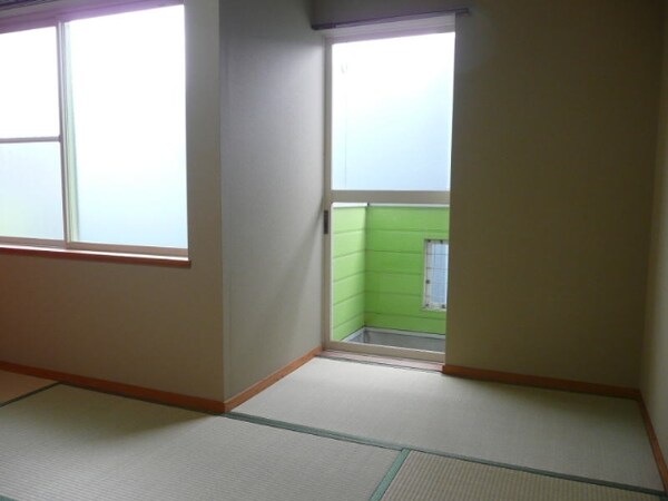 居室(同仕様)