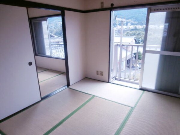 居室(同仕様)