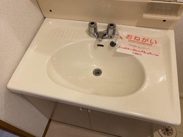 独立洗面台