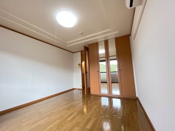 寝室