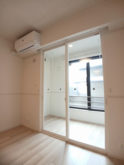 物件内観写真16　(サンルーム)