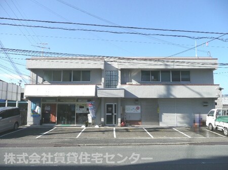出口マンション外観写真