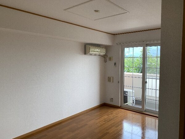 居室(同仕様)