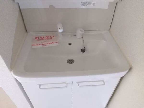 独立洗面台