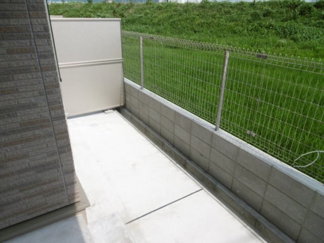 物件内観写真16　(テラス)