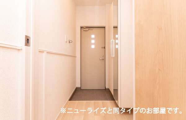 玄関(同仕様)