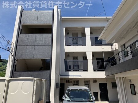 ルピナスかつらぎB外観写真