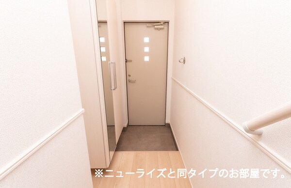 玄関(同仕様)