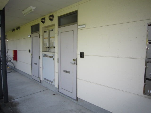 物件外観写真2　(同仕様)