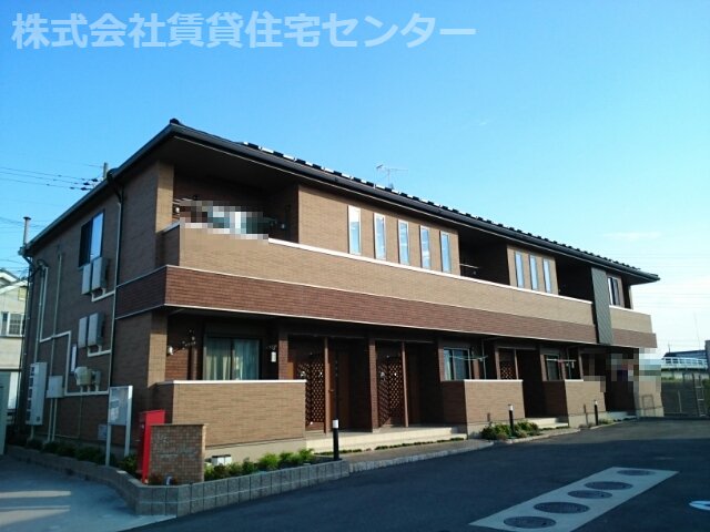 ピオニール岡田