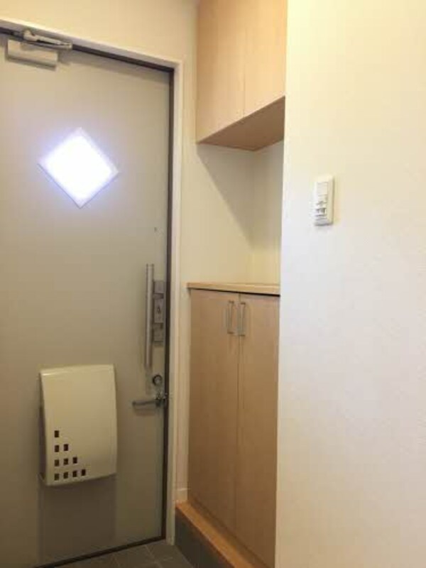 内装他