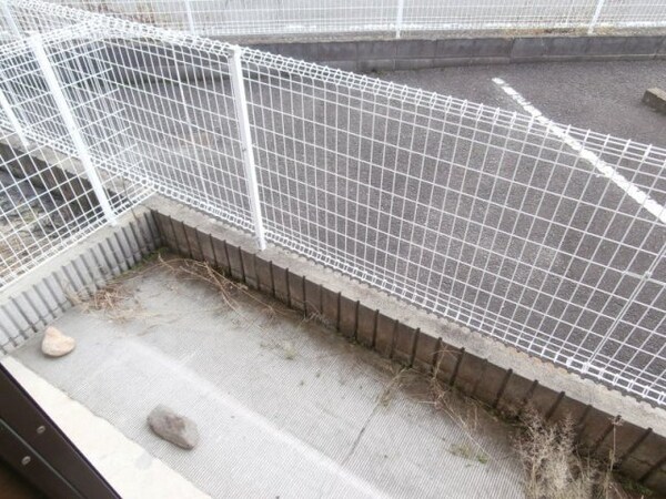 バルコニー(専用庭
同仕様)