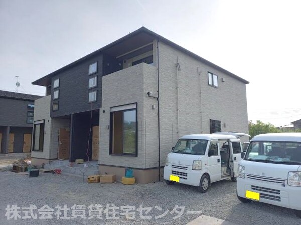 駐車場(建築中)