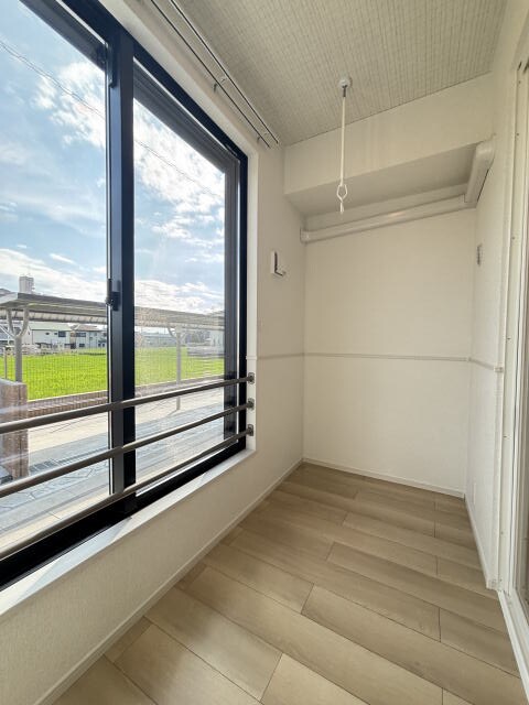 物件内観写真22　(サンルーム)