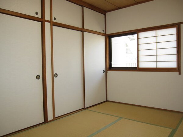 寝室(同仕様)