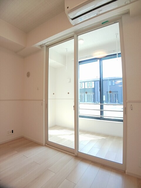 物件内観写真16　(サンルーム)