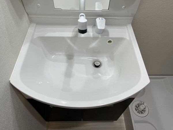 独立洗面台