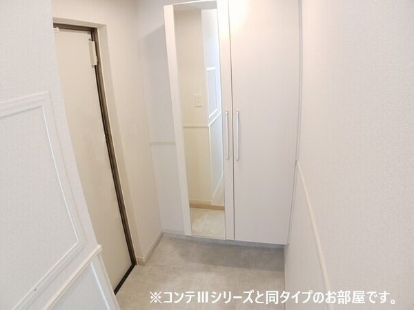 玄関(同仕様)