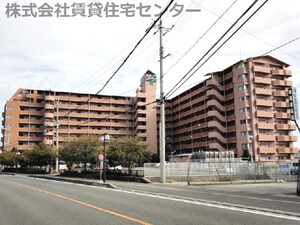 サンライズマンション岩出１１外観写真