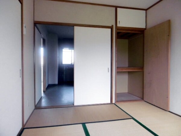 寝室