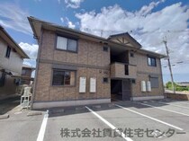 和歌山線 下井阪駅 2階建 築20年の外観写真