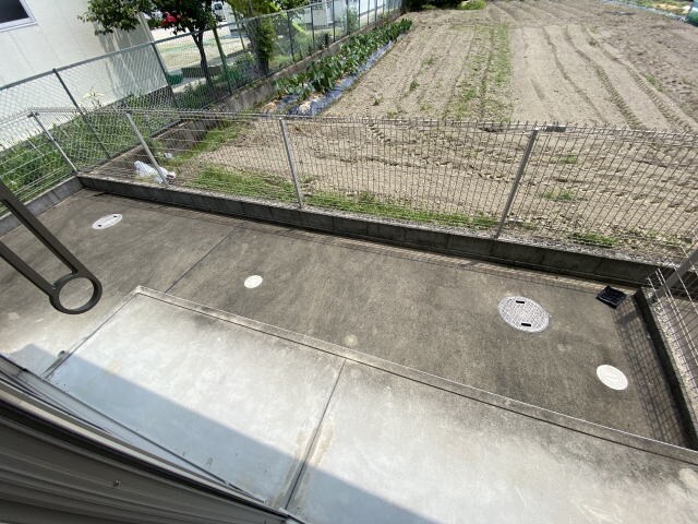 物件内観写真16　(専用庭)