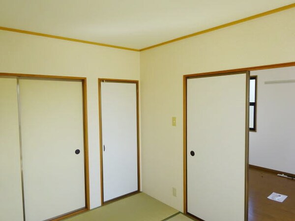 寝室(同仕様)