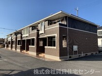 和歌山線 紀伊山田駅 2階建 築9年の外観写真