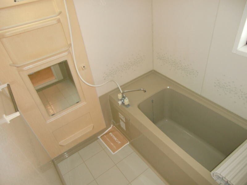 物件内観写真8　(同仕様)