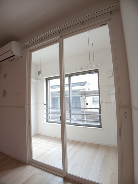 物件内観写真16　(サンルーム)