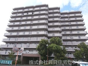 クローバーハイツ岩出６１３号外観写真