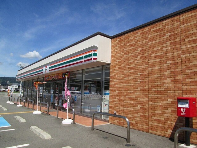 物件内観写真31　(セブンイレブン 岩出中黒店様 1594m)