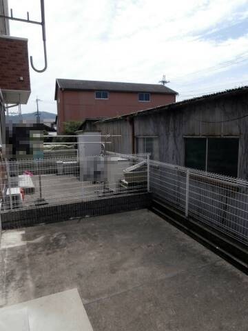 物件内観写真18　(同仕様：テラス)