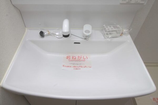 独立洗面台