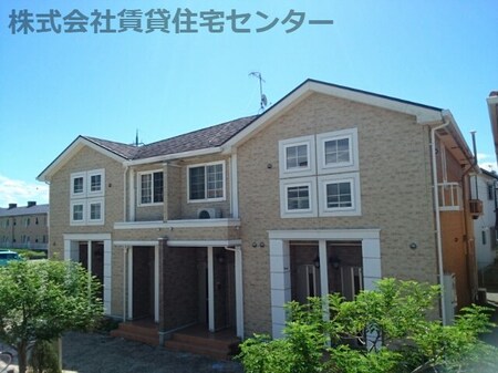 パストラルコート岩出Ⅲ外観写真