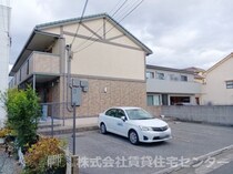 阪和線・羽衣線 和歌山駅 2階建 築20年の外観写真