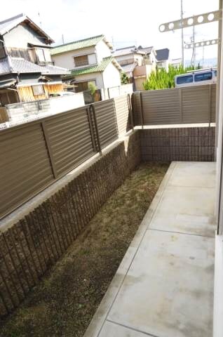 物件内観写真20　(専用庭)