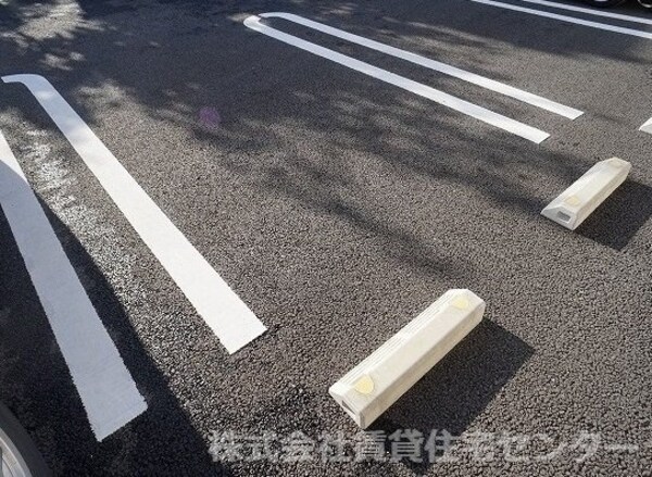 駐車場(同仕様　建築中)