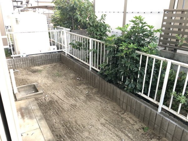 バルコニー(専用庭)