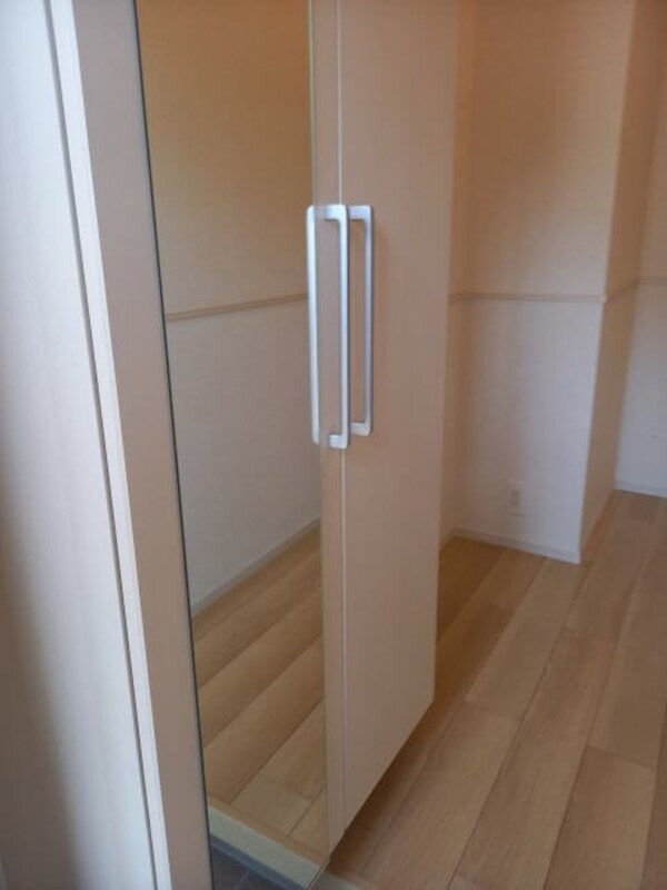 内装他(同仕様)