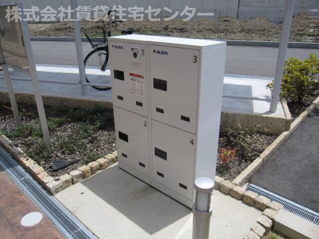 物件内観写真28　(宅配BOX)