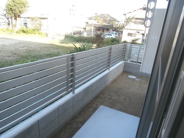 物件内観写真25　(テラス 同仕様)