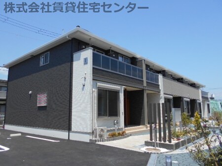 ルミエール岩出　Ⅰ外観写真