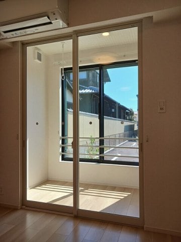 物件内観写真17　(サンルーム)