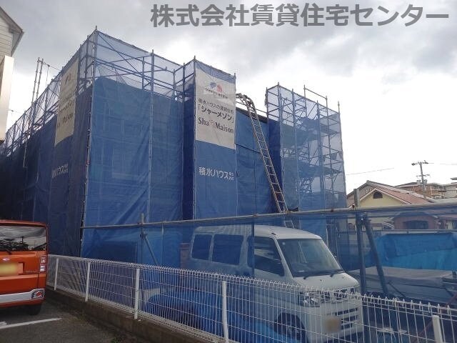 物件外観写真4　(建築中)