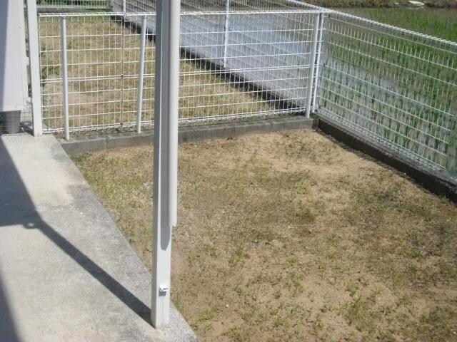 物件内観写真18　(庭)